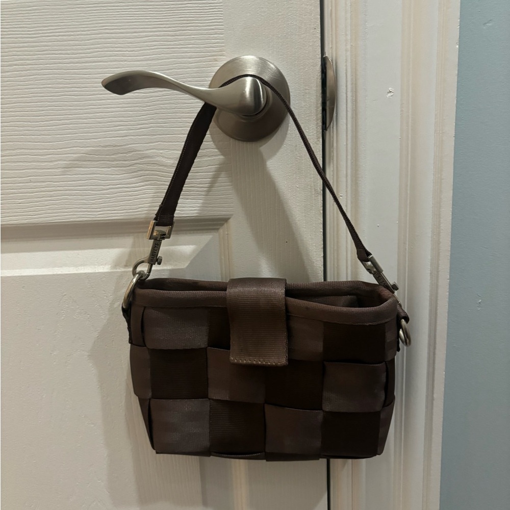 Mini brown Harvey’s seatbelt bag